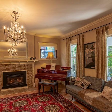 Mozart Guest House Seattle Bed And Breakfast Экстерьер фото