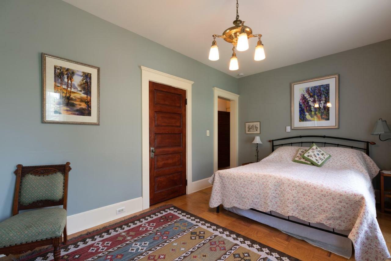 Mozart Guest House Seattle Bed And Breakfast Экстерьер фото
